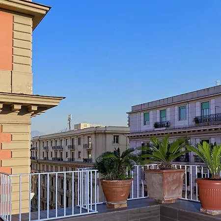 Airone 3* Naples