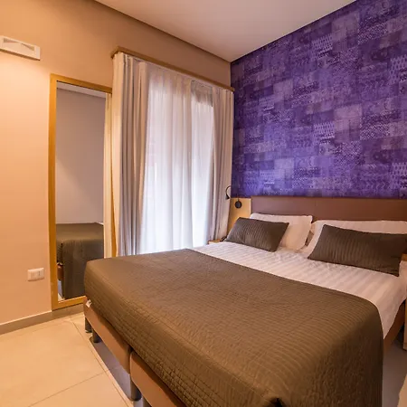 Hotell Airone 3*