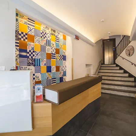 アイローネ 3* ナポリ