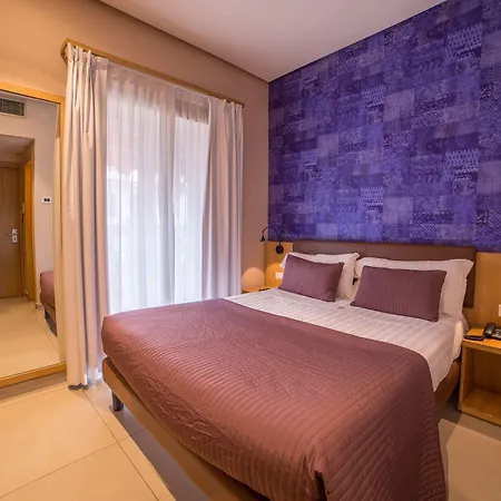 アイローネ 3* ナポリ