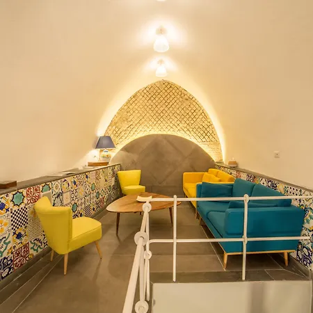 アイローネ 3* ナポリ