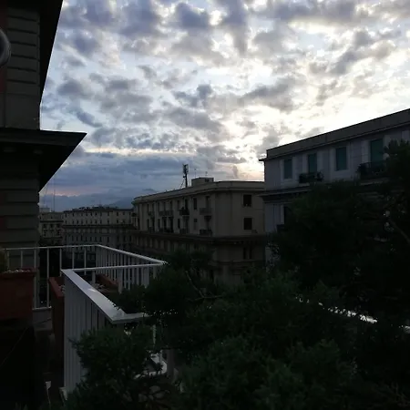 ホテル アイローネ ナポリ